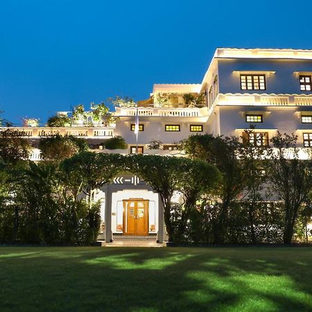 Saraca Hotel Лакнау Екстериор снимка