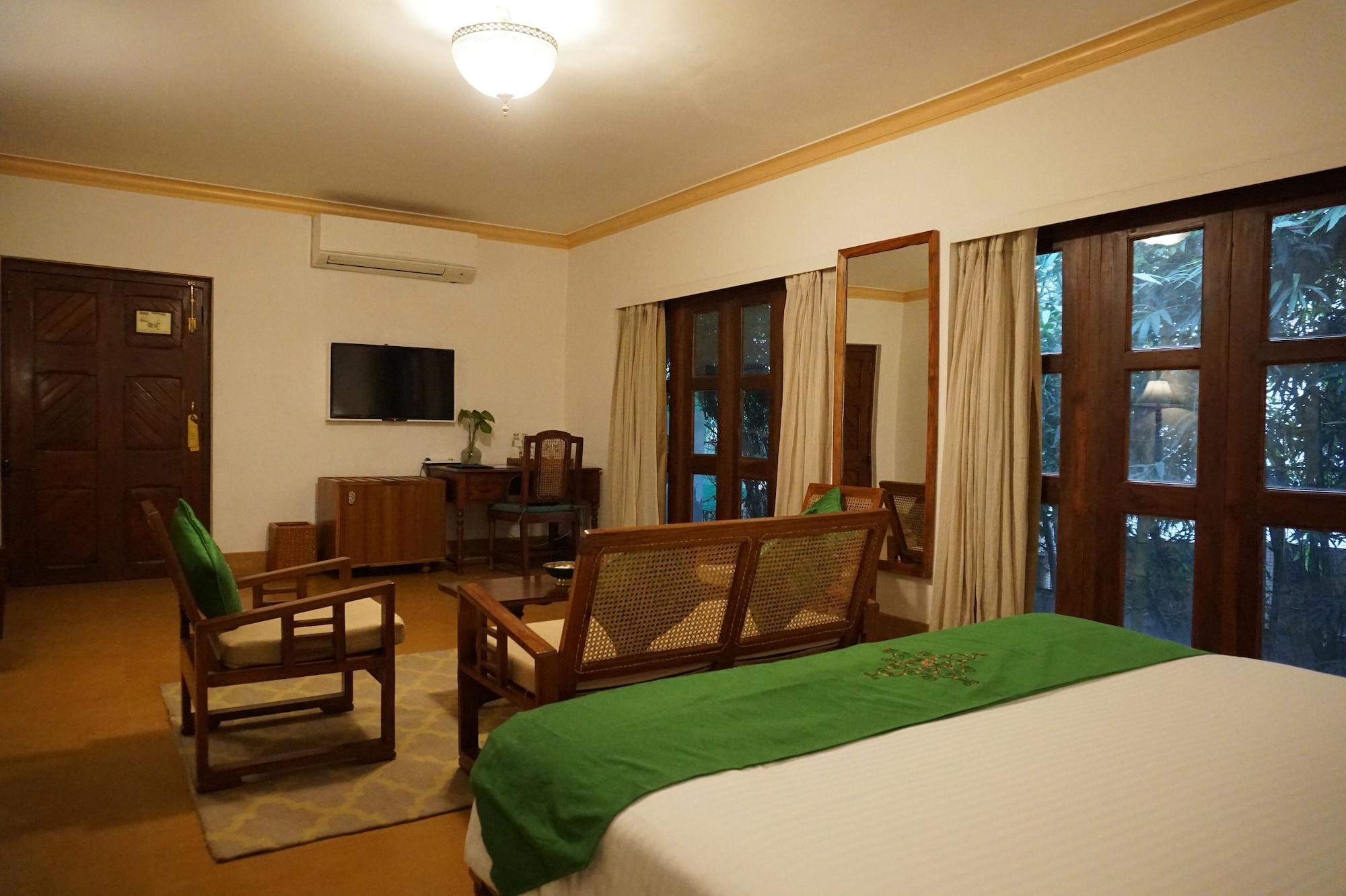 Saraca Hotel Лакнау Екстериор снимка